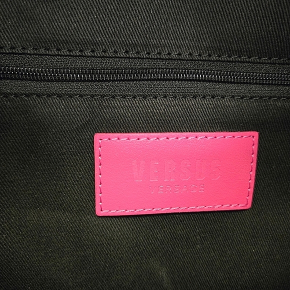 NWT COA Versace Versus Autre Marque Gold Lion Logo LRG Pink Backpack- Dust Cover - Picture 7 of 12